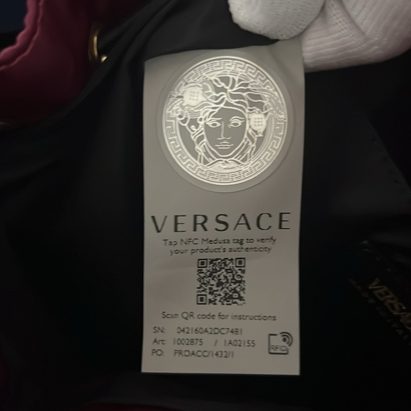 VERSACE Medusa Palazzo Nylon Bucket Bag Plum - Picture 11 of 15